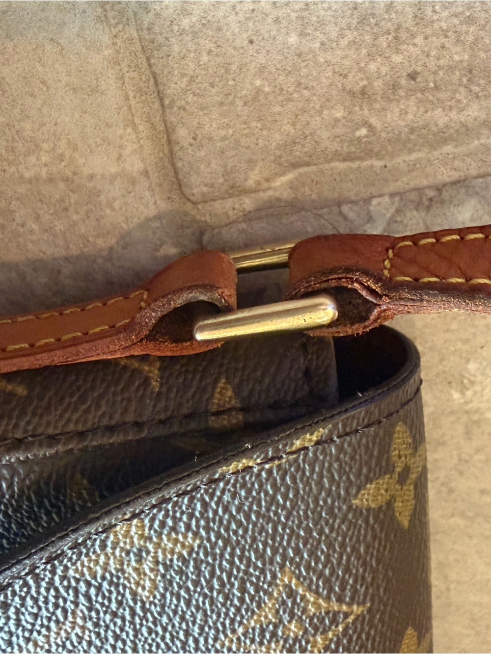 Louis Vuitton Authentic Chantilly Monogram Vintage Crossbody Bag - Picture 9 of 16